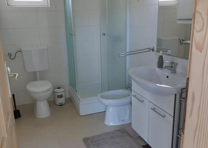 Apartmani Bozava * בוזאבה