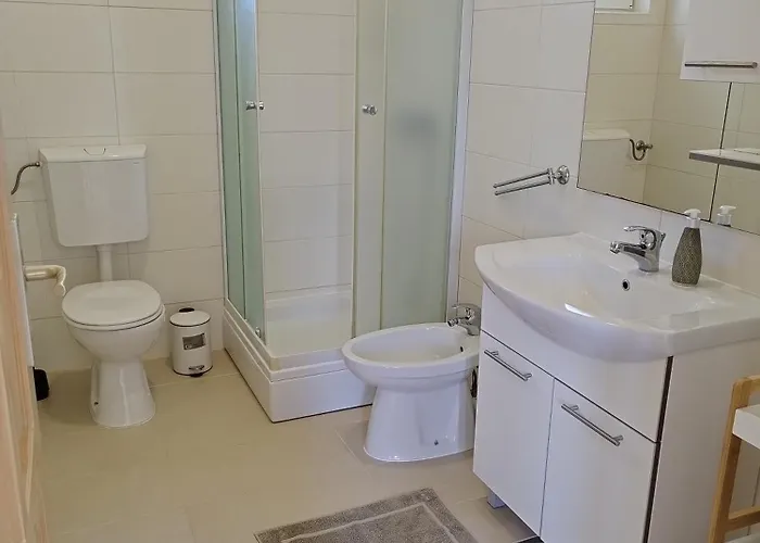 Apartmani Bozava דירה *