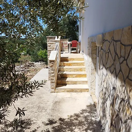 Apartmani Bozava شقة *